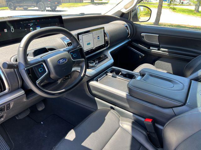 2025 Ford Expedition Platinum MAX
