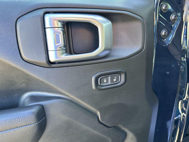 2025 Jeep Wrangler 2-Door Sport 4x4