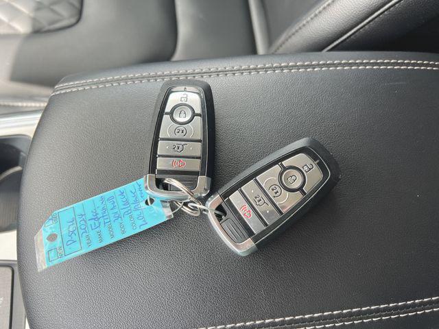 2024 Ford Edge Titanium