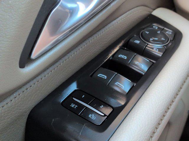 2023 GMC Yukon XL 4WD Denali