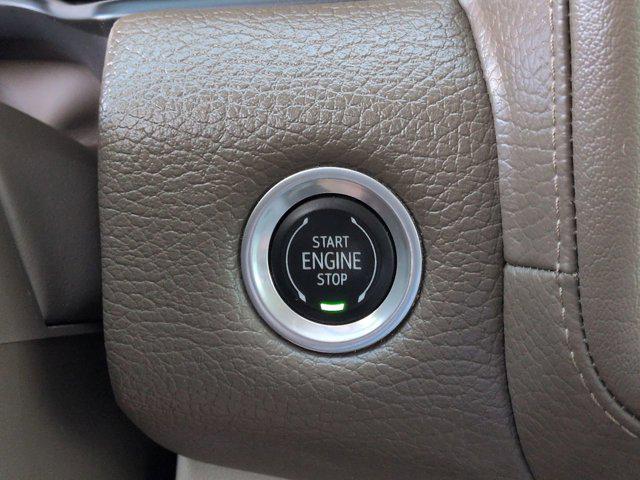 2023 GMC Yukon XL 4WD Denali