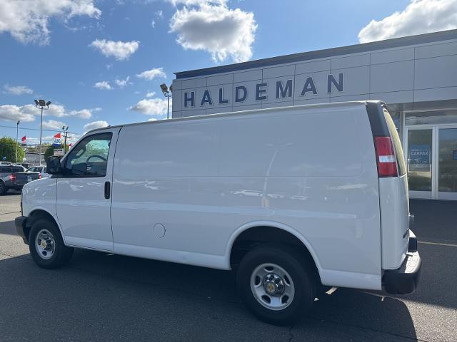 2022 Chevrolet Express Cargo Van RWD 2500 Regular Wheelbase WT