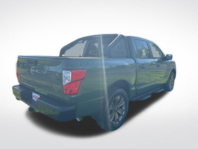 2024 Nissan Titan Crew Cab SV 4x4