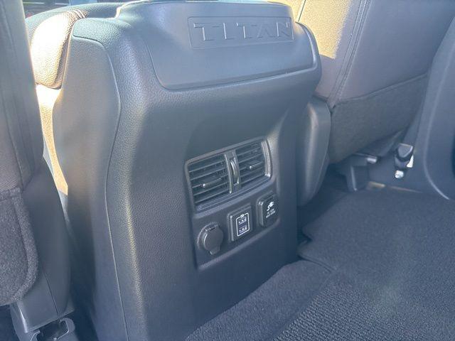 2024 Nissan Titan Crew Cab SV 4x4