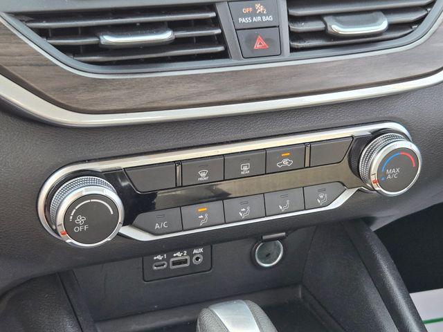 2025 Nissan Altima SV FWD