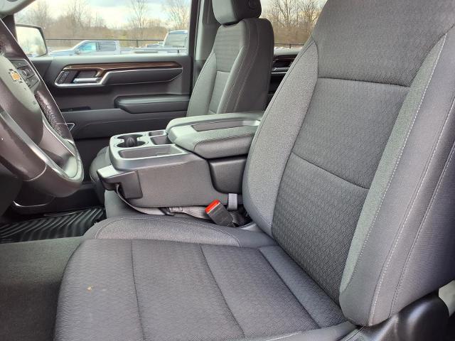 2022 Chevrolet Silverado 1500 4WD Crew Cab Short Bed LT with 2FL