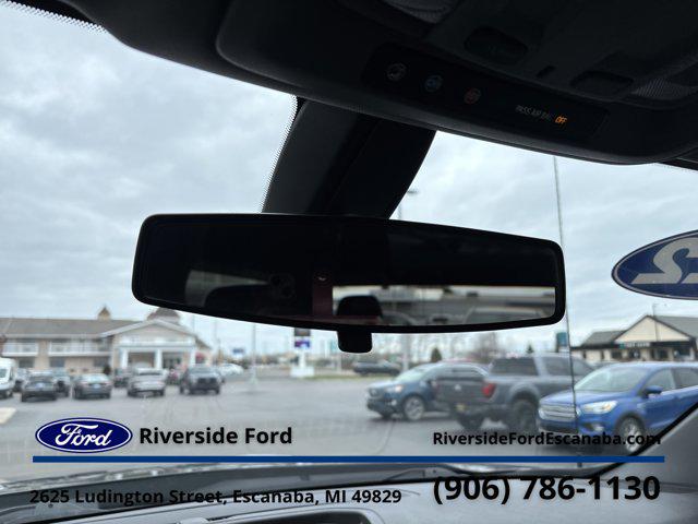 2022 Chevrolet Silverado 1500 4WD Crew Cab Standard Bed RST