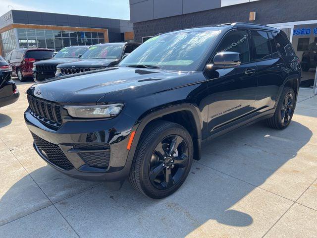 2025 Jeep Grand Cherokee Altitude X 4x4