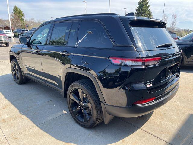 2025 Jeep Grand Cherokee Altitude X 4x4