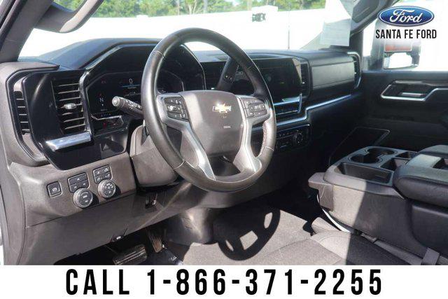 2025 Chevrolet Silverado 2500HD 4WD Crew Cab Long Bed LT