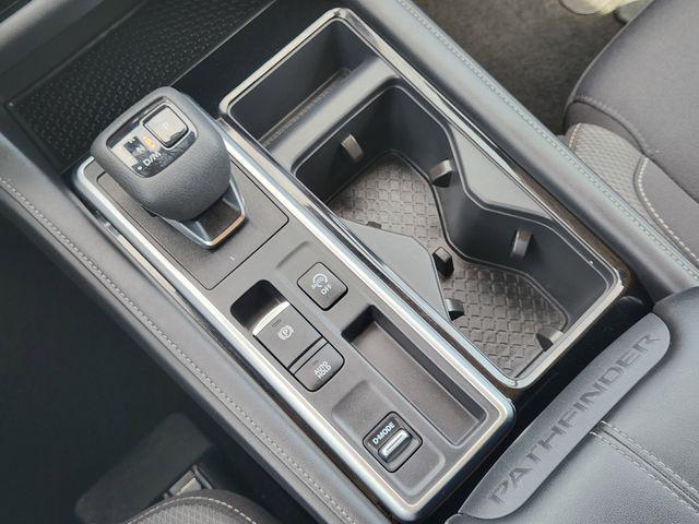 2025 Nissan Pathfinder SV FWD