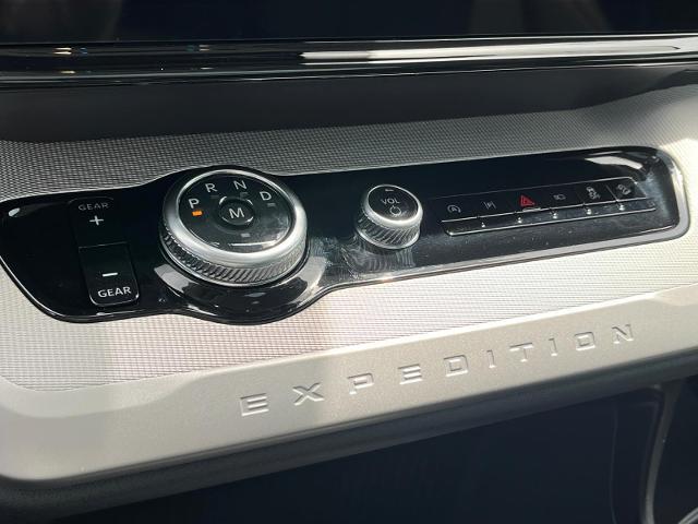 2025 Ford Expedition Active MAX