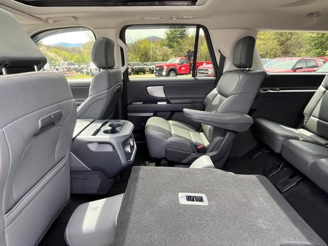 2025 Ford Expedition Active MAX