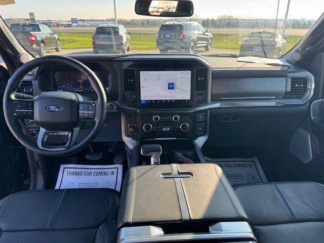 2025 Ford F-150 Platinum