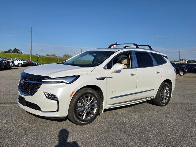 2022 Buick Enclave FWD Avenir