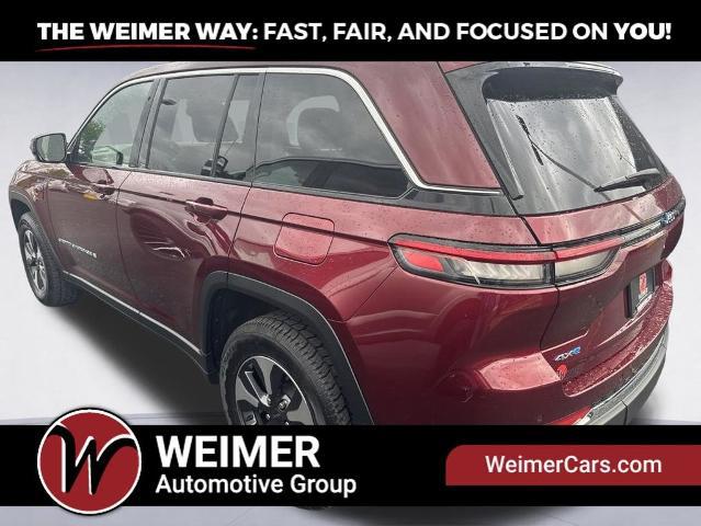 2024 Jeep Grand Cherokee Base