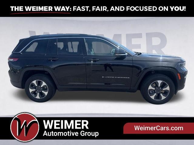 2024 Jeep Grand Cherokee Base