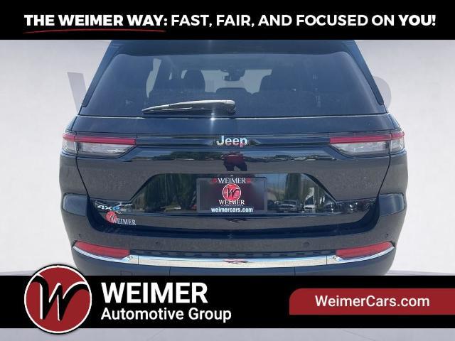 2024 Jeep Grand Cherokee Base