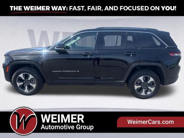 2024 Jeep Grand Cherokee Base