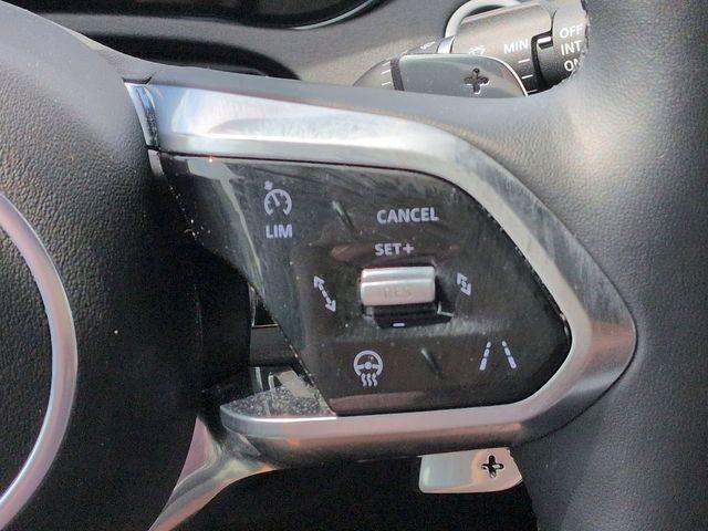 2024 Jaguar E-PACE R-Dynamic SE P250 AWD Automatic