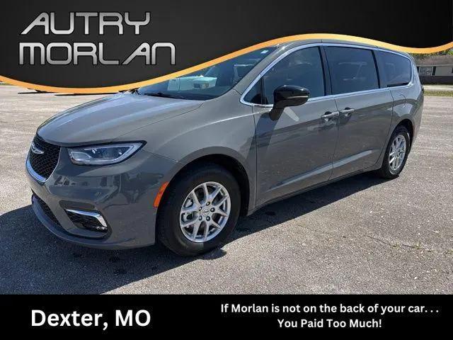 2025 Chrysler Pacifica Select for sale in Dexter, MO
