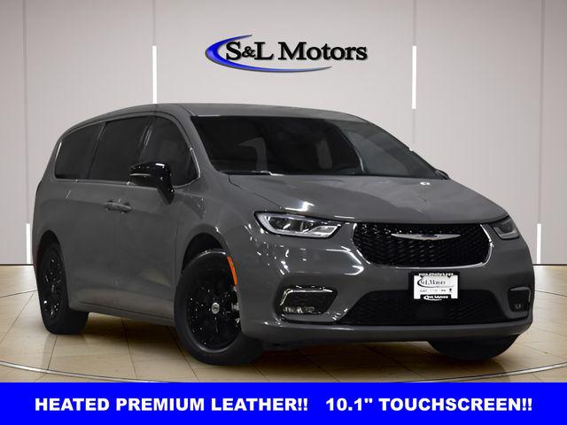 2025 Chrysler Pacifica Select for sale in Pulaski, WI
