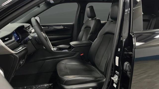 2023 Jeep Grand Cherokee Altitude 4x4