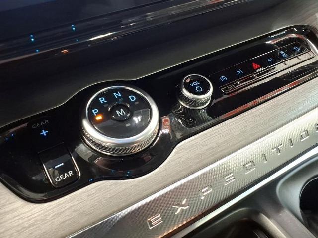2025 Ford Expedition Platinum MAX