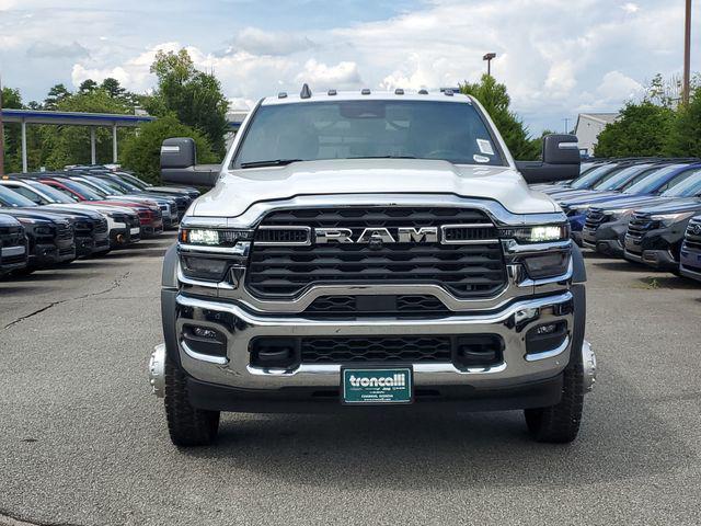 2026 RAM 5500 Chassis RAM 5500 TRADESMAN CHASSIS CREW CAB 4X4 84 CA