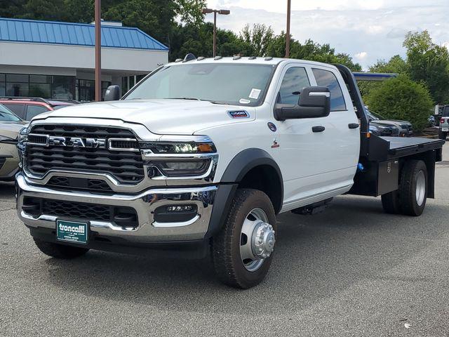 2026 RAM 5500 Chassis RAM 5500 TRADESMAN CHASSIS CREW CAB 4X4 84 CA