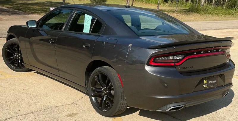 2018 Dodge Charger SXT RWD