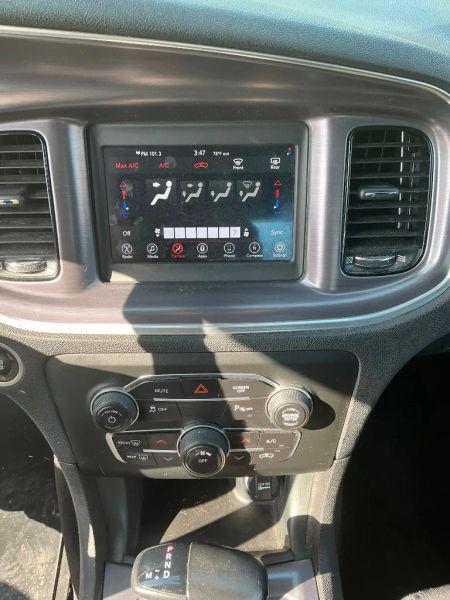 2018 Dodge Charger SXT RWD