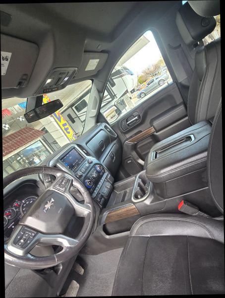 2022 Chevrolet Silverado 1500 4WD Crew Cab Short Bed RST