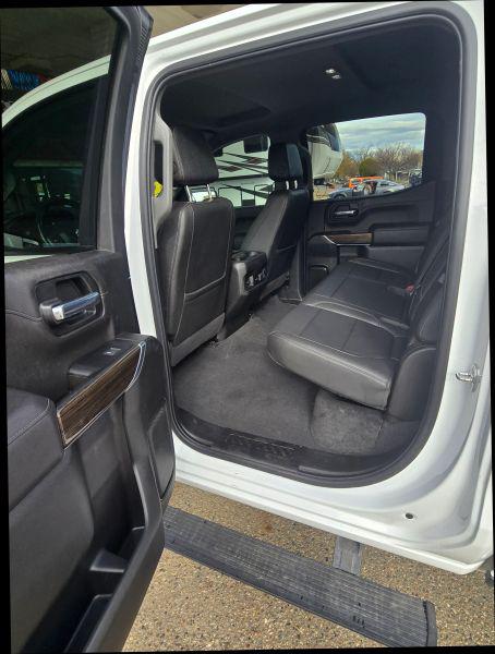 2022 Chevrolet Silverado 1500 4WD Crew Cab Short Bed RST