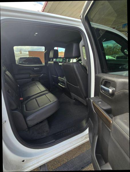 2022 Chevrolet Silverado 1500 4WD Crew Cab Short Bed RST