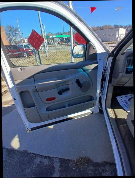 2002 Dodge Ram 1500 Base
