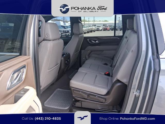 2022 Chevrolet Suburban 4WD LT