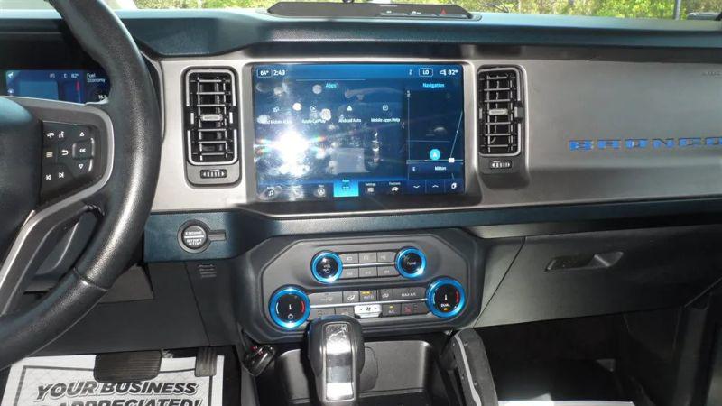 2022 Ford Bronco Base