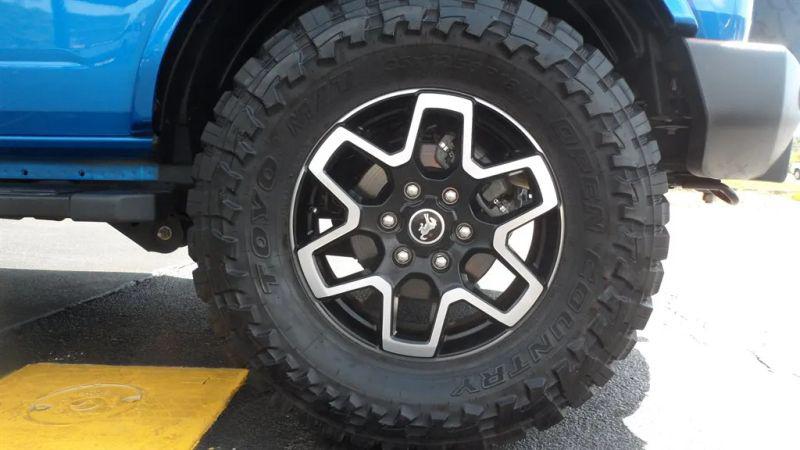 2022 Ford Bronco Base
