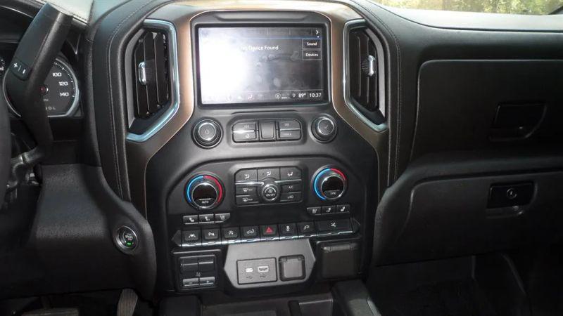 2021 Chevrolet Silverado 1500 2WD Crew Cab Short Bed High Country