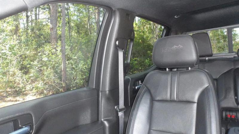 2021 Chevrolet Silverado 1500 2WD Crew Cab Short Bed High Country