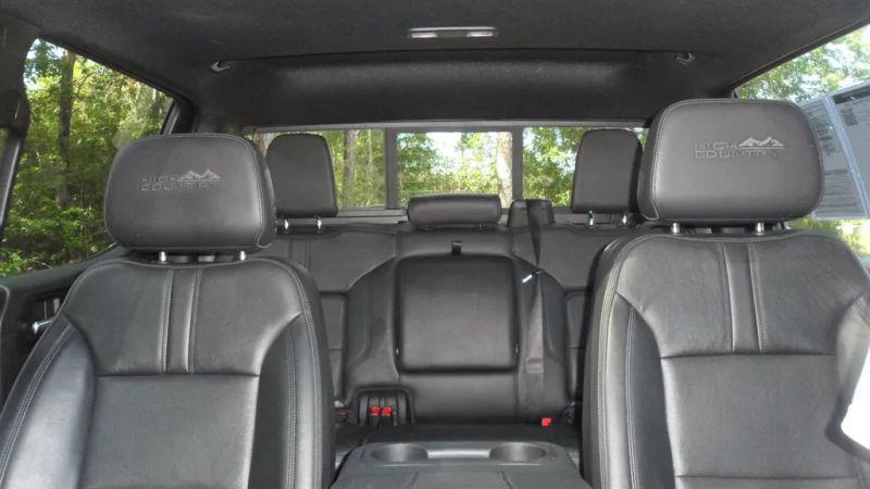2021 Chevrolet Silverado 1500 2WD Crew Cab Short Bed High Country