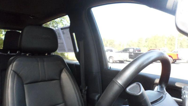 2021 Chevrolet Silverado 1500 2WD Crew Cab Short Bed High Country