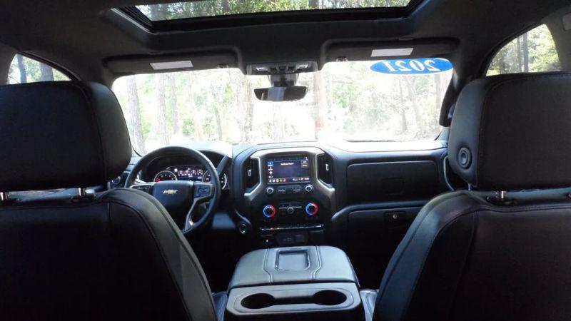 2021 Chevrolet Silverado 1500 2WD Crew Cab Short Bed High Country
