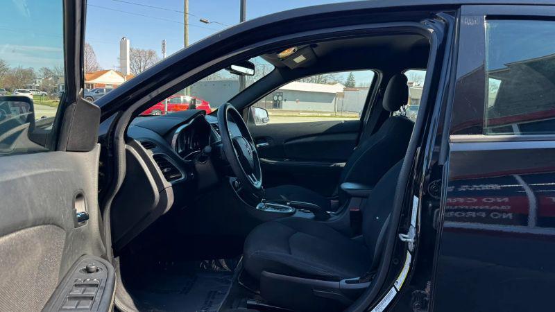 2014 Dodge Avenger SE