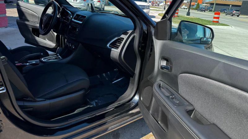 2014 Dodge Avenger SE