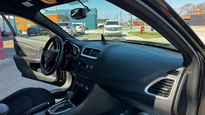 2014 Dodge Avenger SE