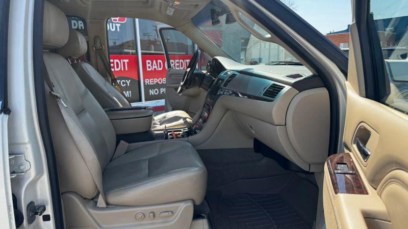 2011 Cadillac Escalade ESV Luxury