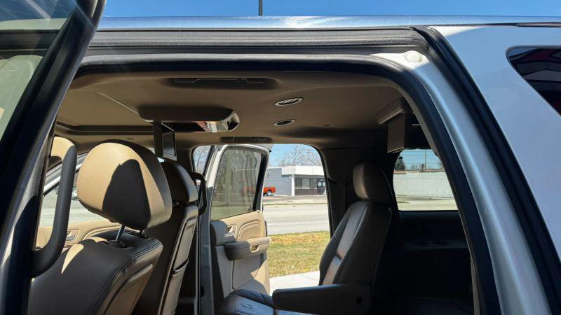 2011 Cadillac Escalade ESV Luxury