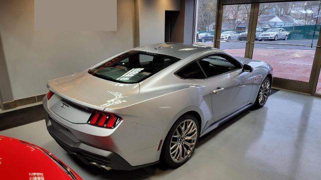 2024 Ford Mustang GT Premium Fastback